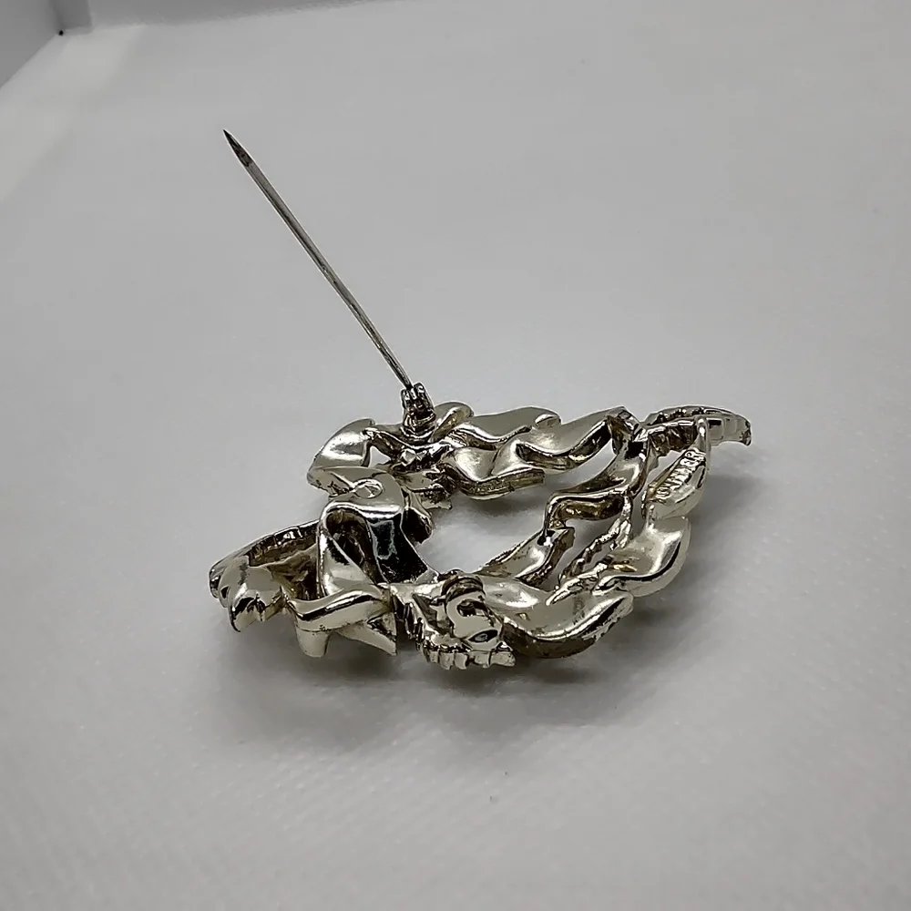 Vintage Lisner Vining Leaves Brooch‎